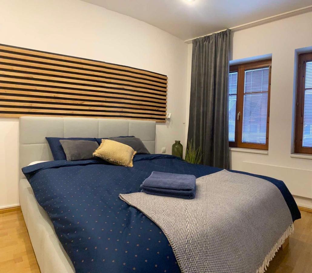 Apartman Lara Комарно Екстер'єр фото