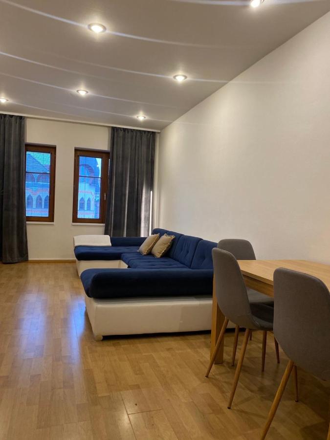 Apartman Lara Комарно Екстер'єр фото