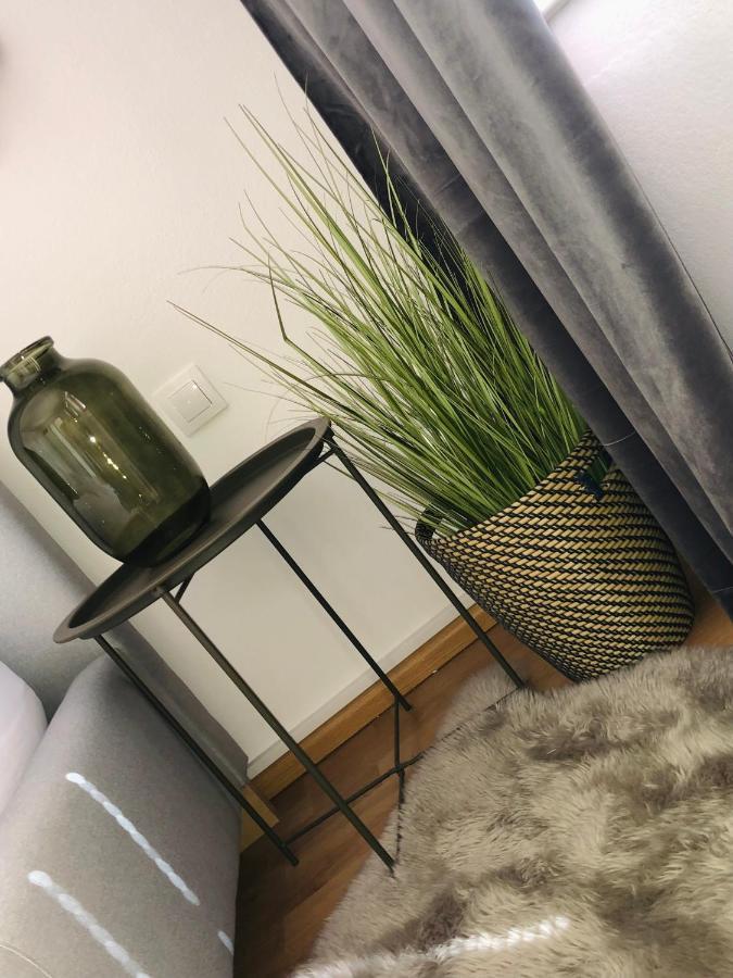 Apartman Lara Комарно Екстер'єр фото
