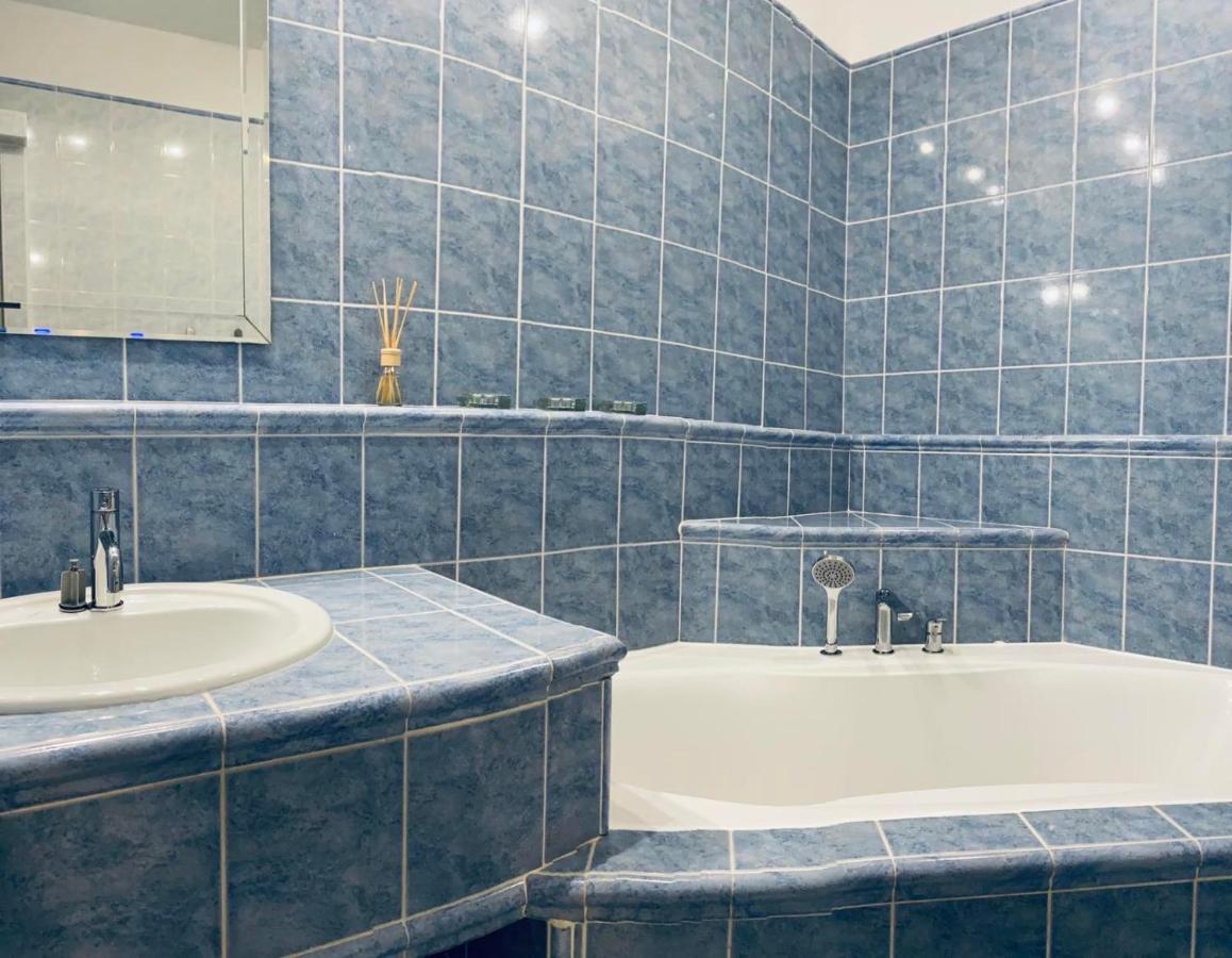 Apartman Lara Комарно Екстер'єр фото